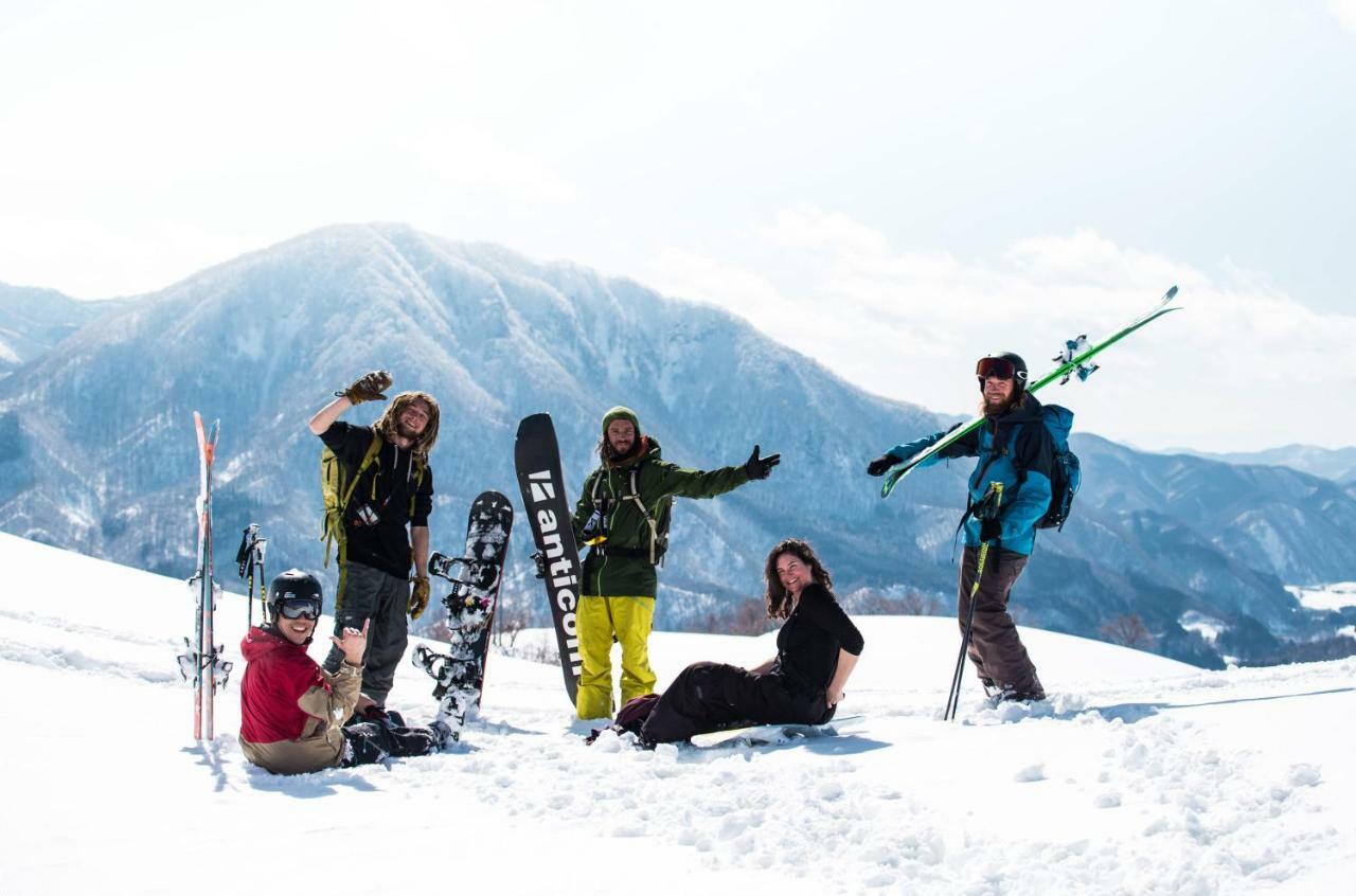 小谷村 Hakuba Cortina Backpackers旅舍 外观 照片